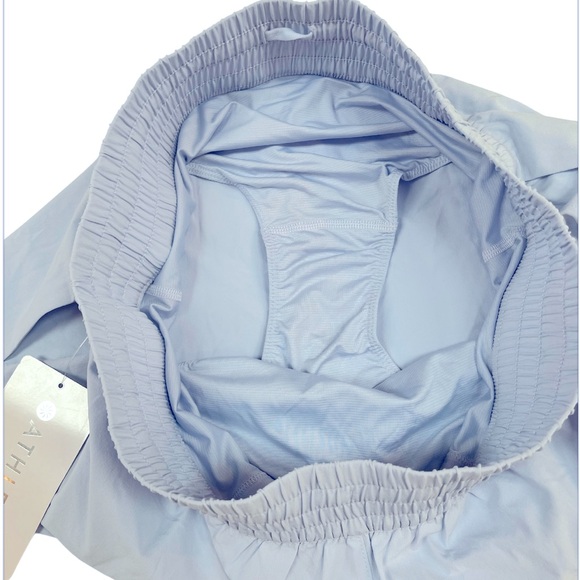 Athleta High Rise Weekender Run Short. Gossamer Blue M NWT - Picture 9 of 10